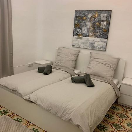 2 Bedroom Apartment In The Centre Of Valletta Luaran gambar